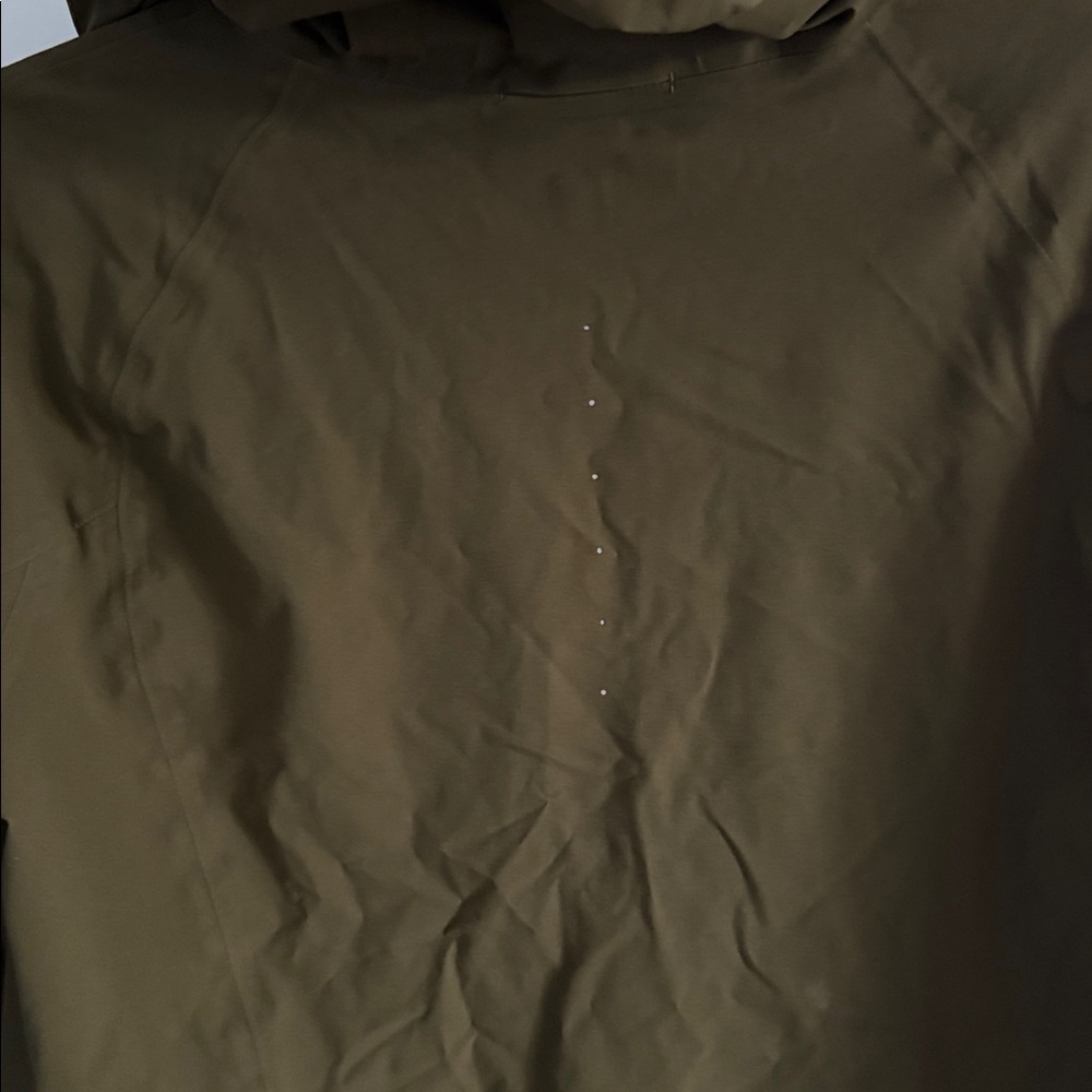 lululemon athletica Olive Hooded Rain Jacket - Picture 5 of 5